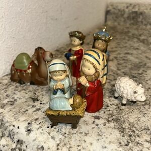 Avalon Gallery Nativity Sets for Christmas‎ Pageant Nativity 4" Scale-7 pc A1